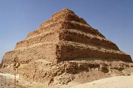 Day Trip to Pyramids & Sakkara